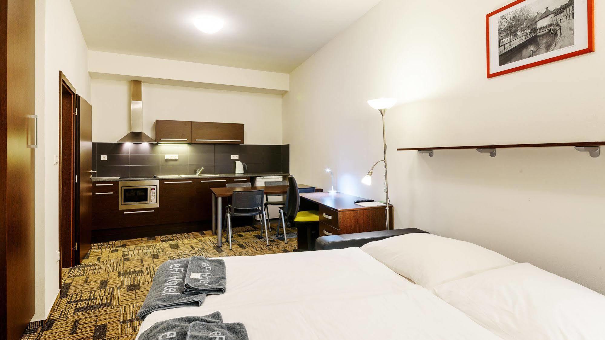 Efi Palace Hotel برنو المظهر الخارجي الصورة