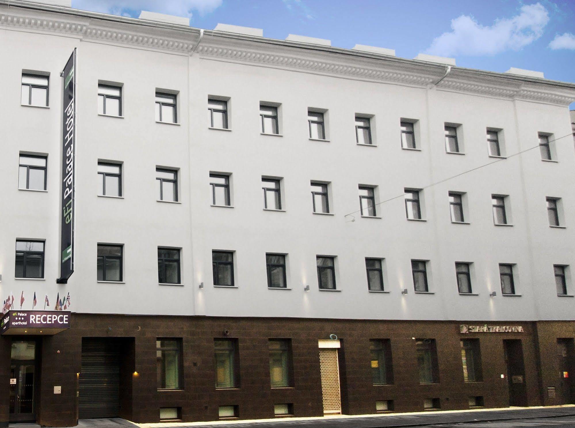 Efi Palace Hotel برنو المظهر الخارجي الصورة